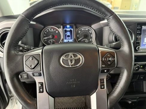 Used 2023 Toyota Tacoma SR5 w/ SR5 Appearance Package RWD image 15