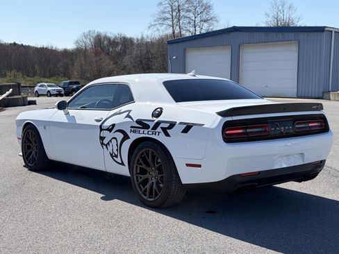 Used 2018 Dodge Challenger SRT Hellcat image 6