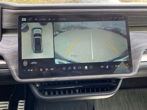 Used 2022 Rivian R1T Adventure image 14