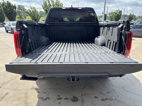 Used 2024 Toyota Tundra SR5 w/ SR5 Premium Package AWD/4WD image 31
