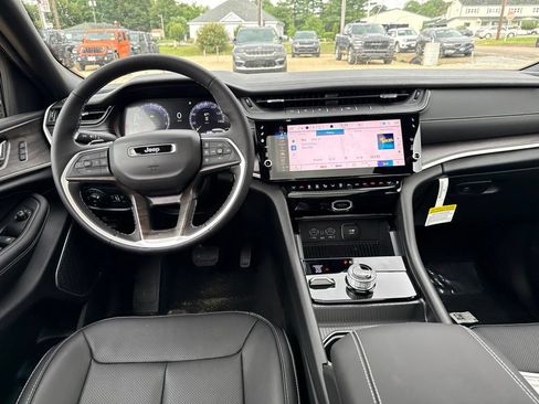 New 2026 Jeep Grand Cherokee Limited AWD/4WD image 22