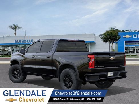 New 2026 Chevrolet Silverado 1500 ZR2 AWD/4WD image 3