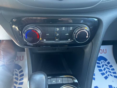 Used 2023 Buick Encore GX Preferred w/ Cold Weather Comfort Package FWD image 24