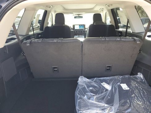 New 2025 Lincoln Aviator 2WD w/ Equipment Group 101A image 6