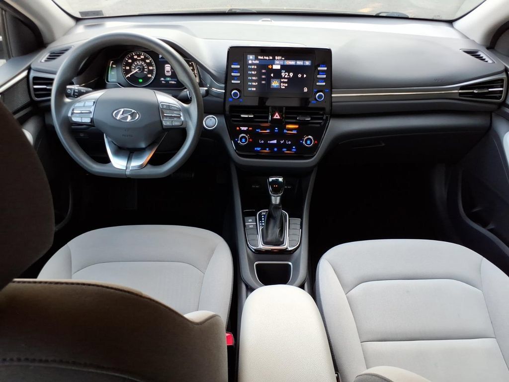 Used 2022 Hyundai Ioniq Blue FWD image 17