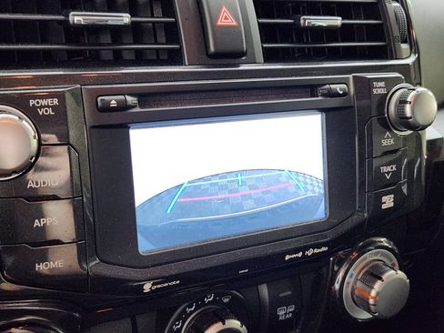 Used 2018 Toyota 4Runner TRD Off-Road Premium AWD/4WD image 23