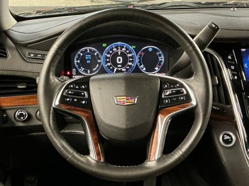 Used 2015 Cadillac Escalade Luxury AWD/4WD image 20