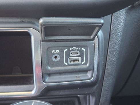 Certified 2023 Jeep Gladiator Sport image 14