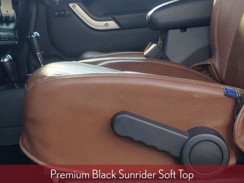 Used 2017 Jeep Wrangler Unlimited Sahara w/ Dual Top Group image 14