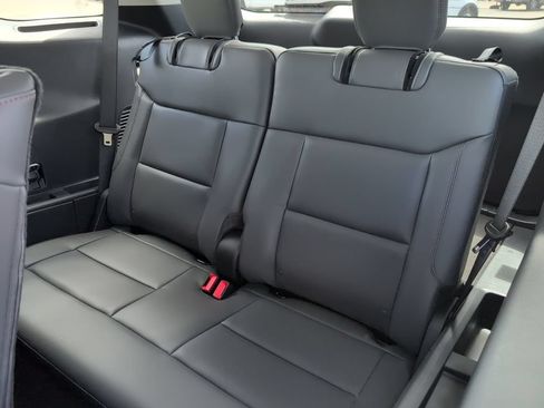 New 2026 Ford Explorer Active w/ Active Comfort Package RWD image 12