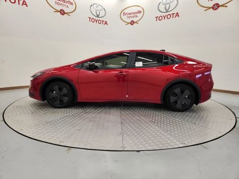 New 2026 Toyota Prius LE image 5