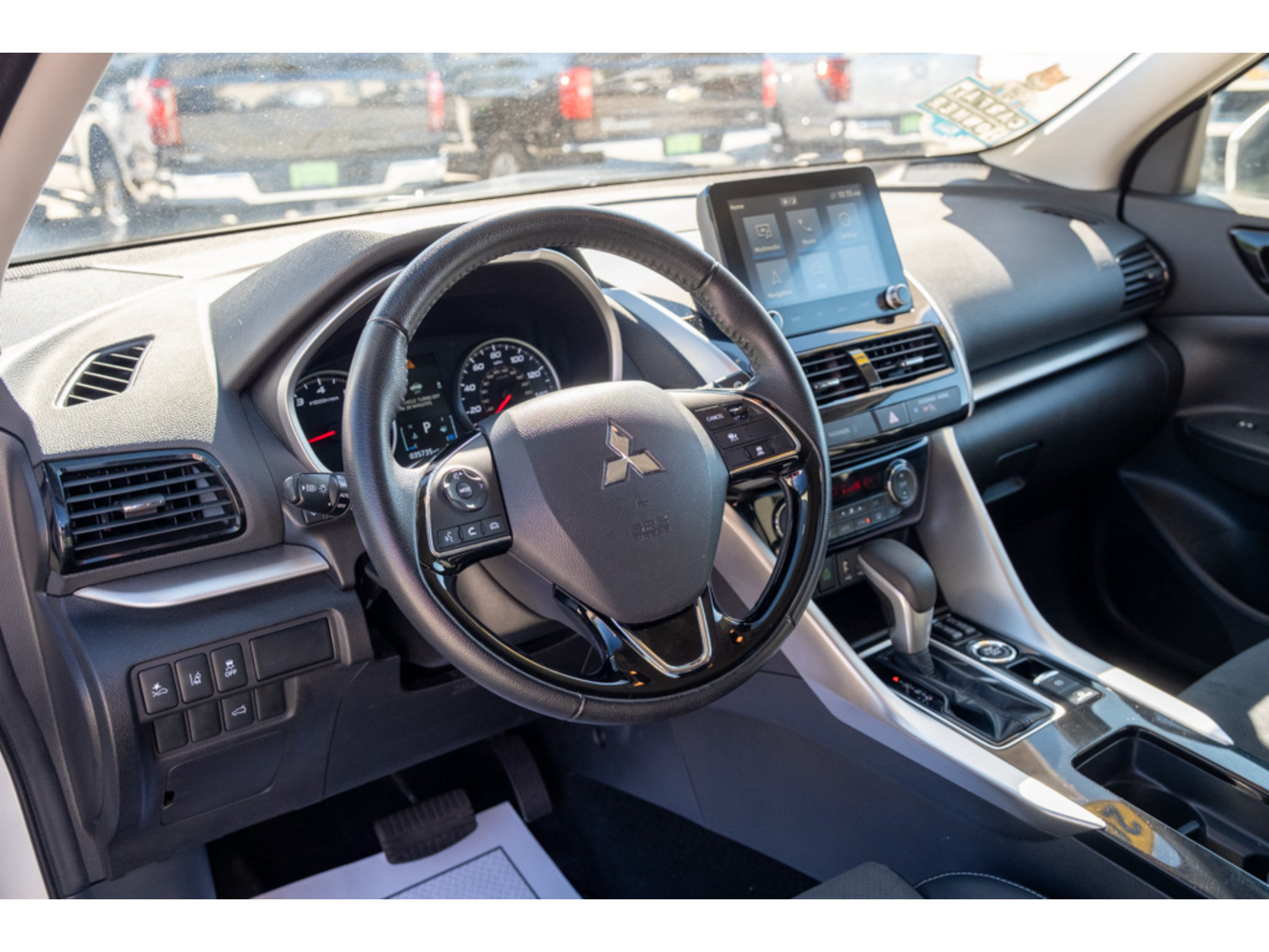 Used 2025 Mitsubishi Eclipse Cross SE AWD/4WD image 11
