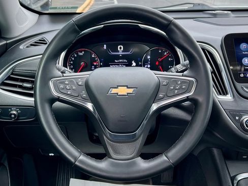 Used 2024 Chevrolet Malibu LT image 21