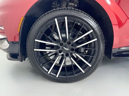 Used 2024 Aston Martin DBX 707 AWD/4WD image 9