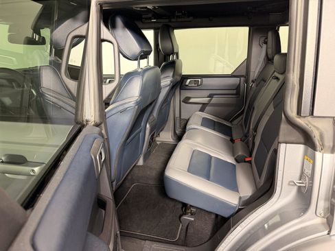 Used 2024 Ford Bronco Outer Banks image 15