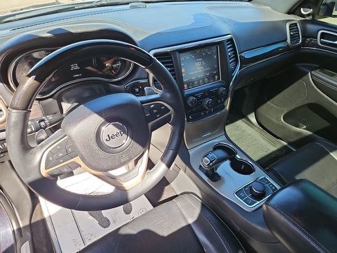 Used 2015 Jeep Grand Cherokee Overland image 12