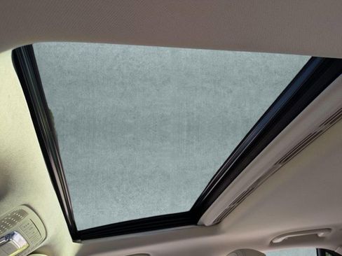 Used 2021 Mercedes-Benz GLE 350 image 13