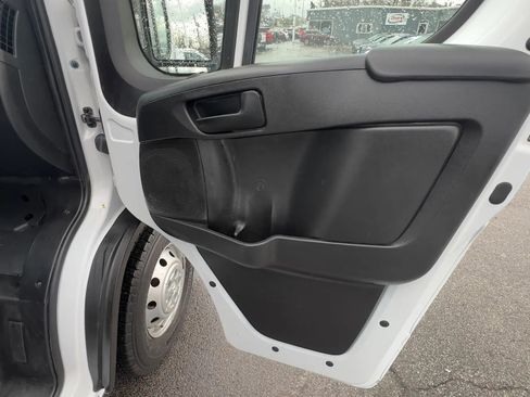 Used 2023 RAM ProMaster 2500 image 33