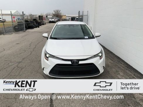 Used 2024 Toyota Corolla LE image 5