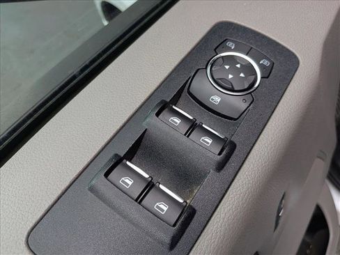 Used 2019 Ford F150 XL w/ Equipment Group 101A Mid RWD image 10