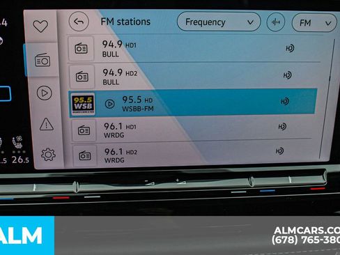 Used 2025 Volkswagen Atlas SE FWD image 35