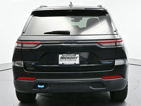 Used 2022 Jeep Grand Cherokee Trailhawk w/ Luxury Tech Group III AWD/4WD image 6