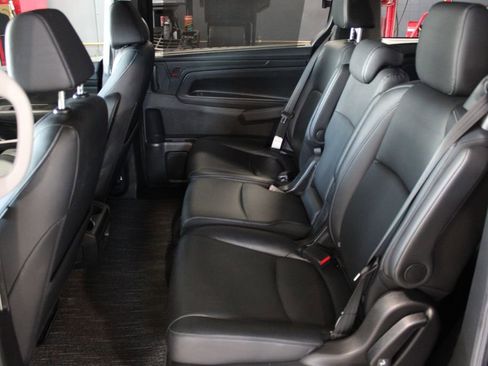 Used 2023 Honda Odyssey EX-L image 20