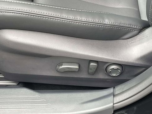 New 2025 Subaru Outback Limited image 19