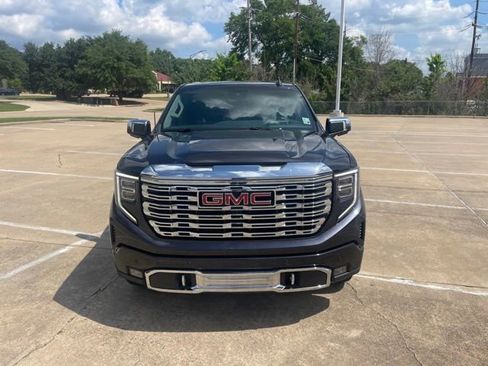 Used 2022 GMC Sierra 1500 Denali w/ Denali Reserve Package AWD/4WD image 2
