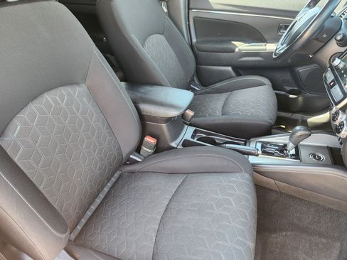 Used 2020 Mitsubishi Outlander Sport SE AWD/4WD image 10