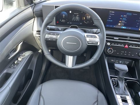 New 2025 Hyundai Tucson SEL image 3