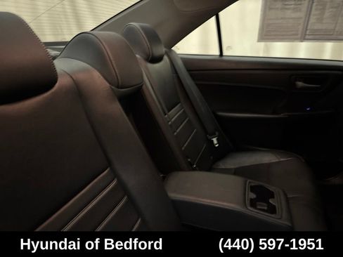 Used 2016 Toyota Camry XLE w/ Moonroof Package FWD image 20