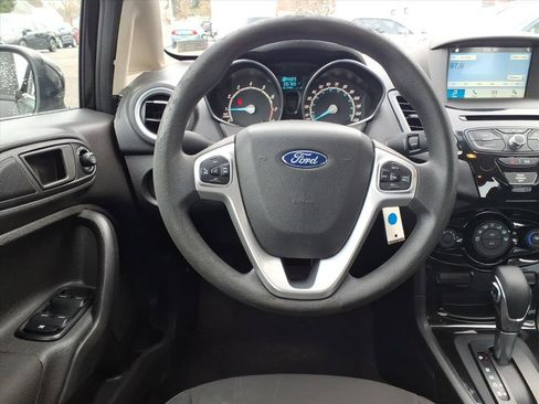 Used 2019 Ford Fiesta SE w/ Equipment Group 201A image 5