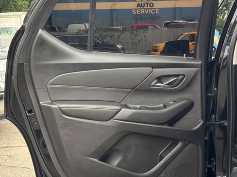 Used 2019 Chevrolet Traverse LS FWD image 12