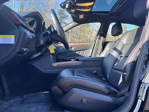 Used 2012 Mercedes-Benz E 350 4MATIC Sedan image 8