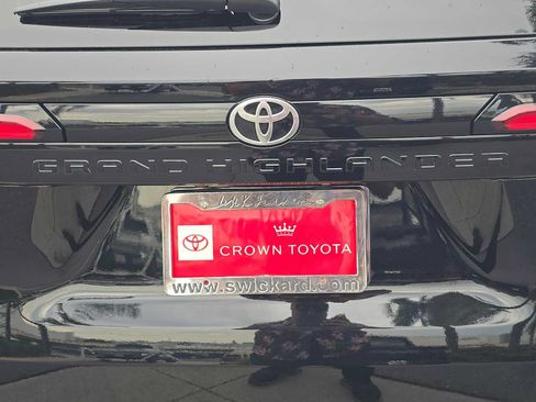 Certified 2026 Toyota Grand Highlander FWD image 14
