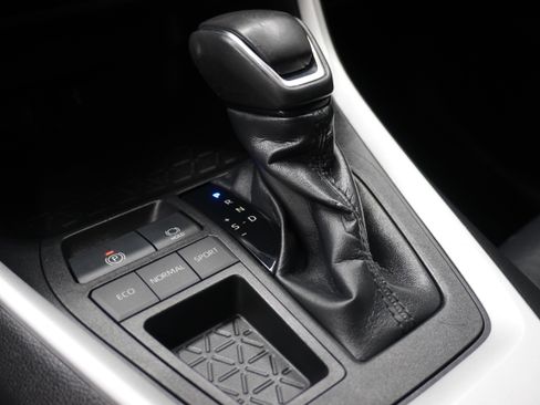 Used 2021 Toyota RAV4 XLE Premium FWD image 23