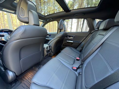 Used 2026 Mercedes-Benz GLC 300 image 15