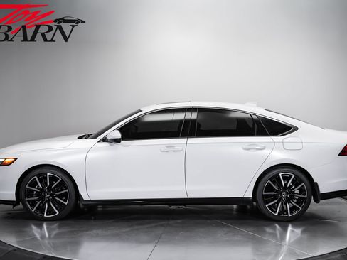 Used 2026 Honda Accord Touring image 2