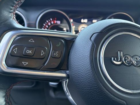 Used 2020 Jeep Gladiator Rubicon image 18