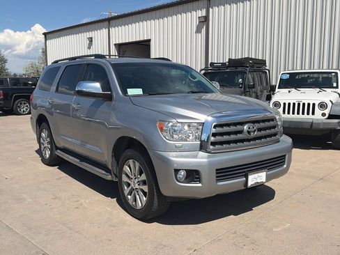 Used 2016 Toyota Sequoia Limited w/ Safety & Convenience Package AWD/4WD image 3