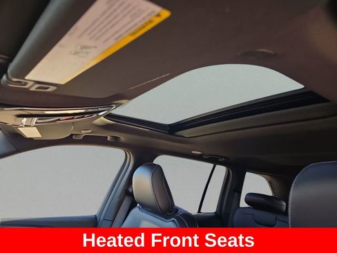 New 2025 Jeep Grand Cherokee Altitude RWD image 15