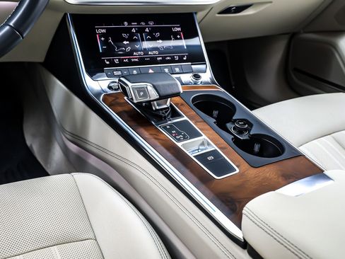 Used 2023 Audi A6 Premium Plus w/ Premium Plus Package image 7