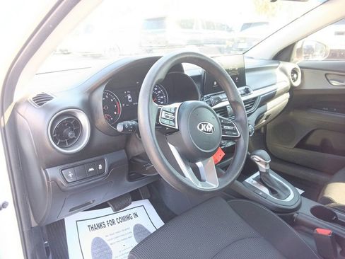 Used 2021 Kia Forte LXS FWD image 21