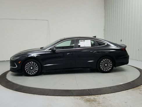 Used 2023 Hyundai Sonata Limited FWD image 4