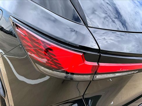 Used 2025 Lexus RX 350 Premium Plus w/ Convenience Package image 29