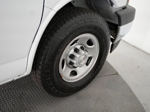 Used 2020 Chevrolet Express 3500 w/ Power Convenience Package RWD image 44