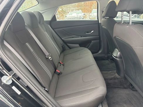 Used 2023 Hyundai Elantra SEL w/ Convenience Package image 33