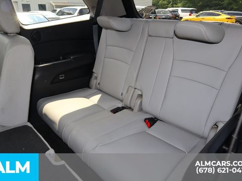 Used 2019 Honda Pilot Touring image 21