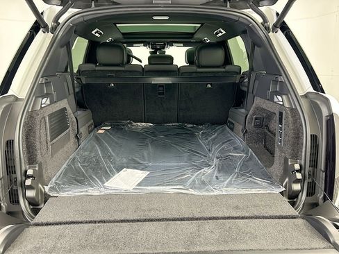 New 2026 Land Rover Range Rover Long Wheelbase SE image 27